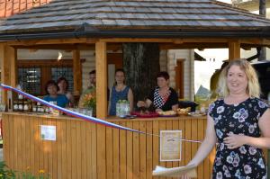 Na tržnici ponudnikov domačih izdelkov vedno več 7